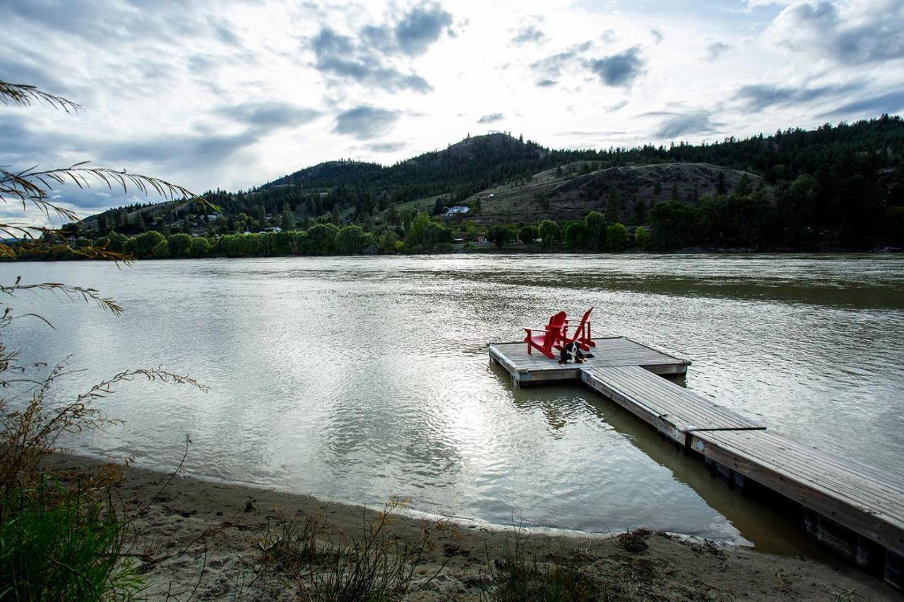 Rayleigh Riverfront Retreat- Peaceful Garden Oasis-25 Minutes To Ski Hill Kamloops Exterior photo